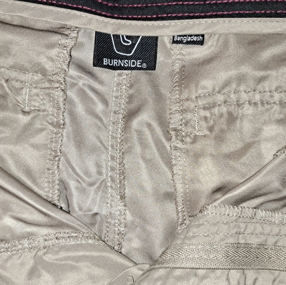 Burnside Shorts - Picture 2 of 6